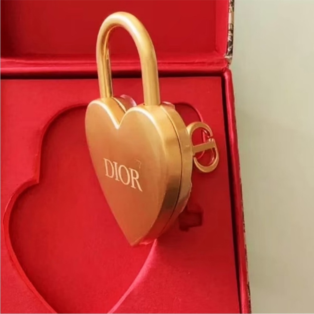 Dior Gold Heart Padlock with Key - Picture 5 of 7